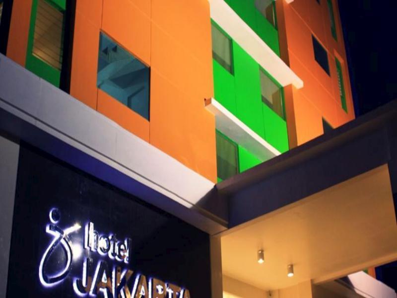 Hotel Jakarta Макасар Екстериор снимка